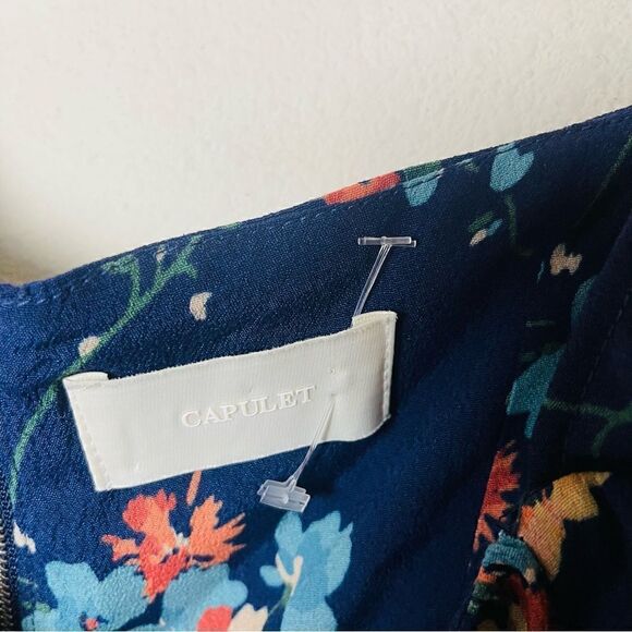 EUC Planet Blue Capulet Blue Floral Peasant Crop Top XS - Picture 5 of 5